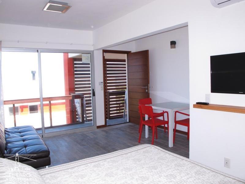 Delamar Suites ลาปาโลมา ภายนอก รูปภาพ